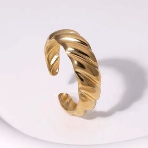 Gold Twist Cuff Ring | PVD Coated Stainless Steel